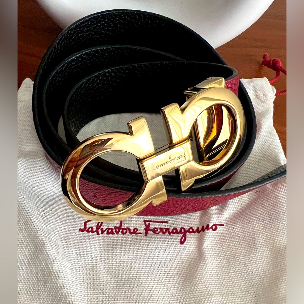 Ferragamo Gancini Reversible belt sz 90